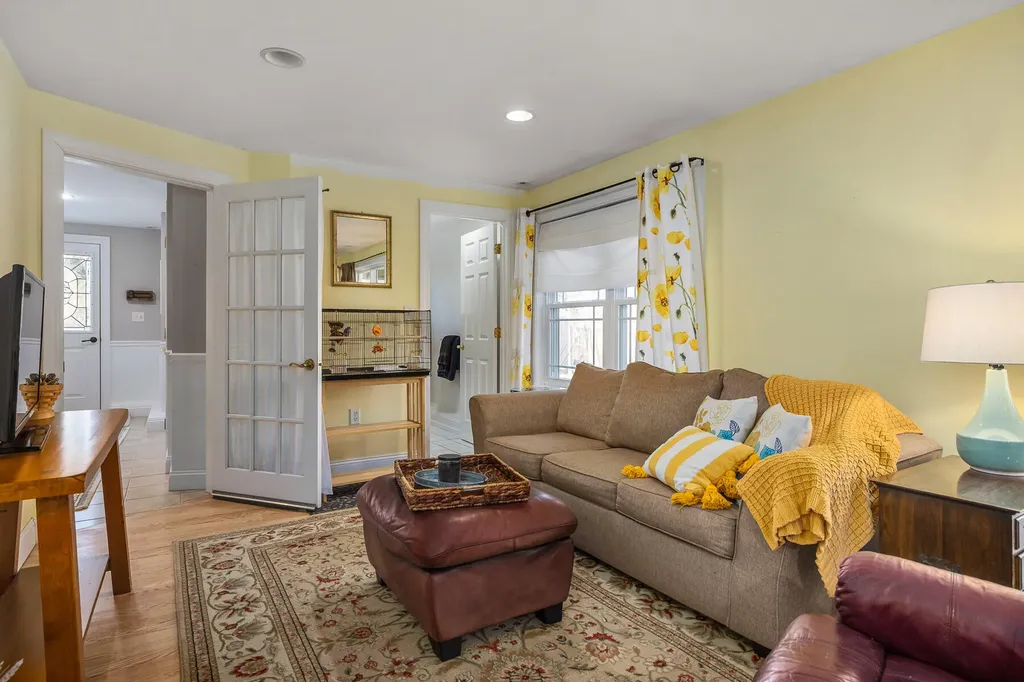 32 Leach Road Kittery ME 03904