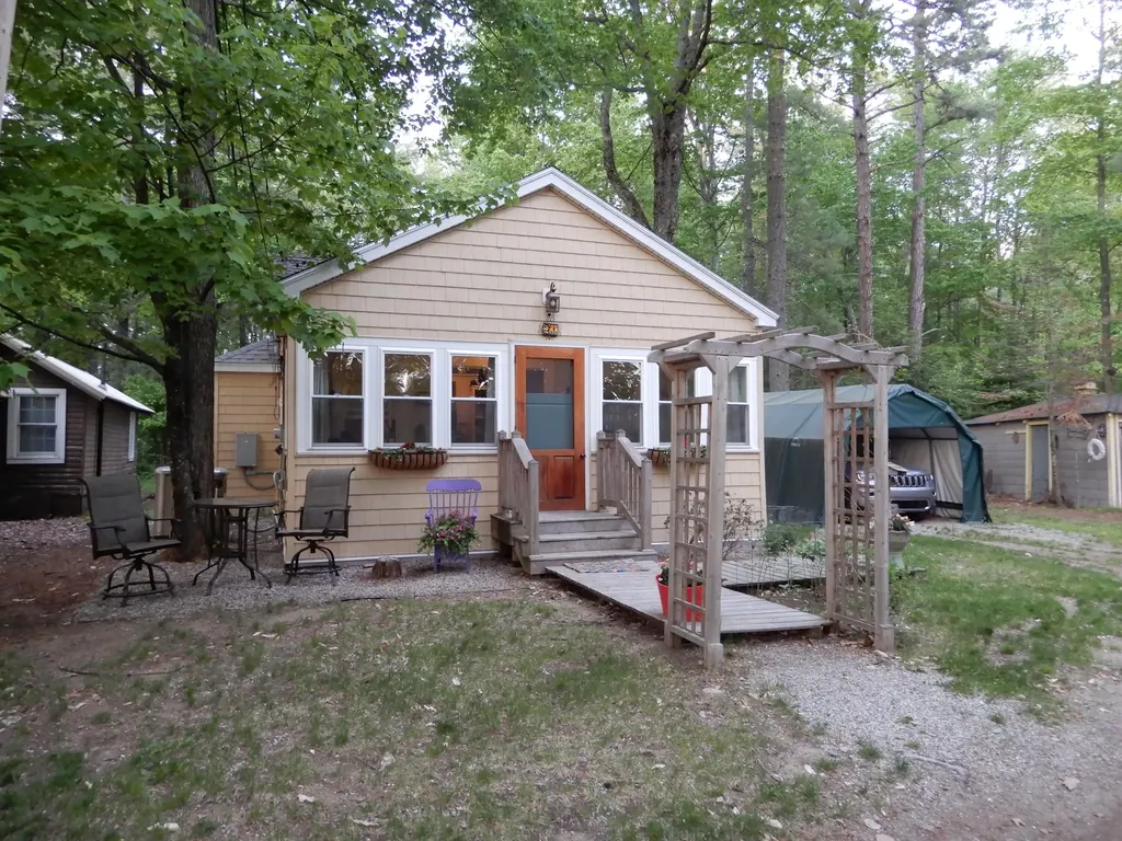 21 Papoose Lane Limington ME 04049
