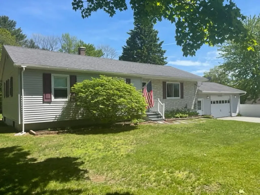 9 Shuman Court Oakland ME 04963