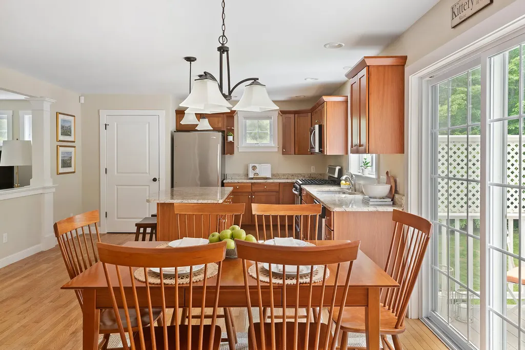 10 Devon Woods Drive Kittery ME 03904