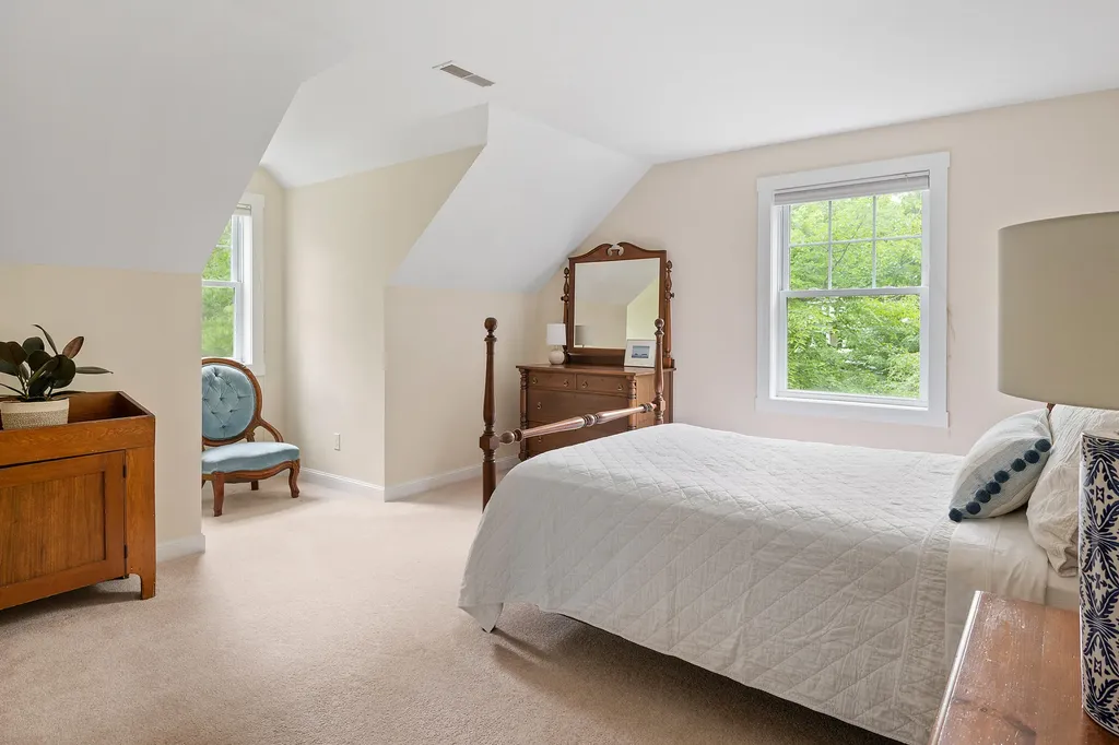 10 Devon Woods Drive Kittery ME 03904