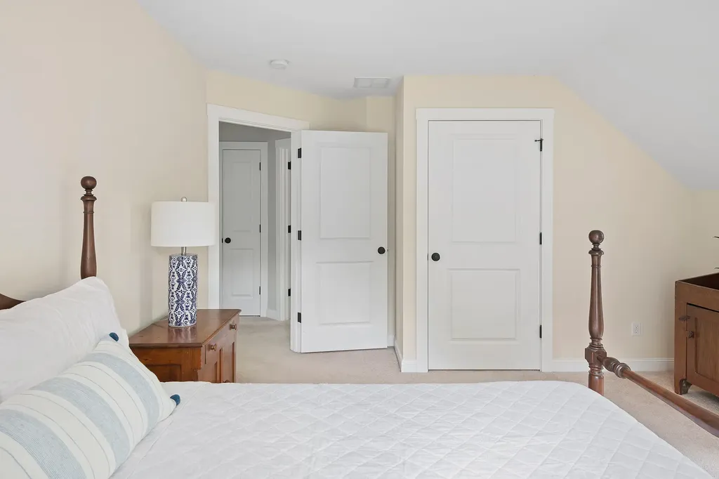 10 Devon Woods Drive Kittery ME 03904