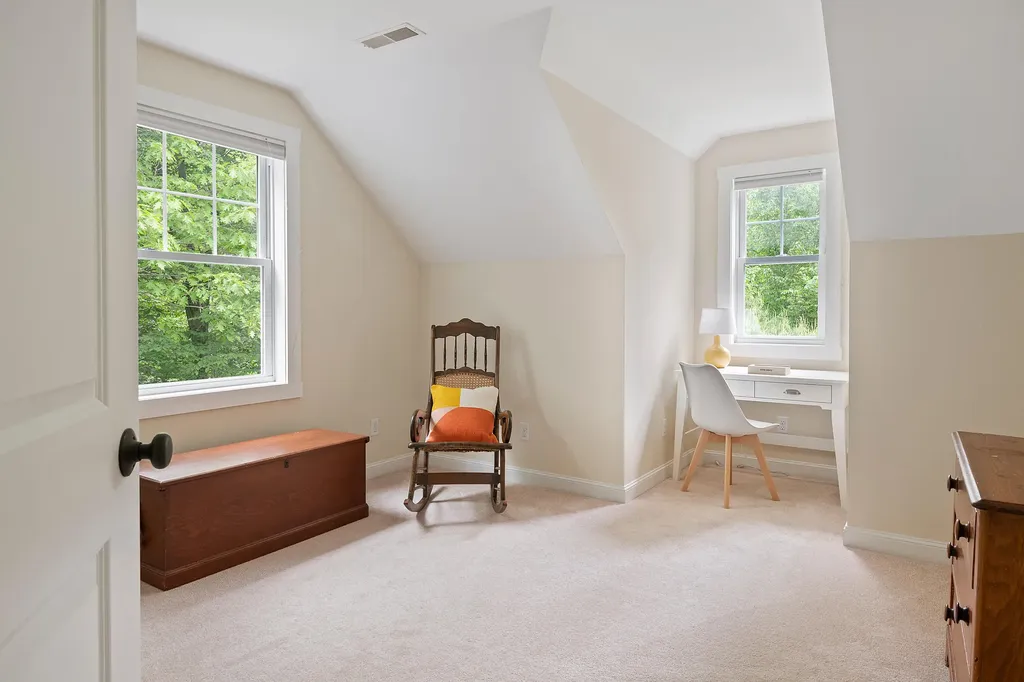 10 Devon Woods Drive Kittery ME 03904