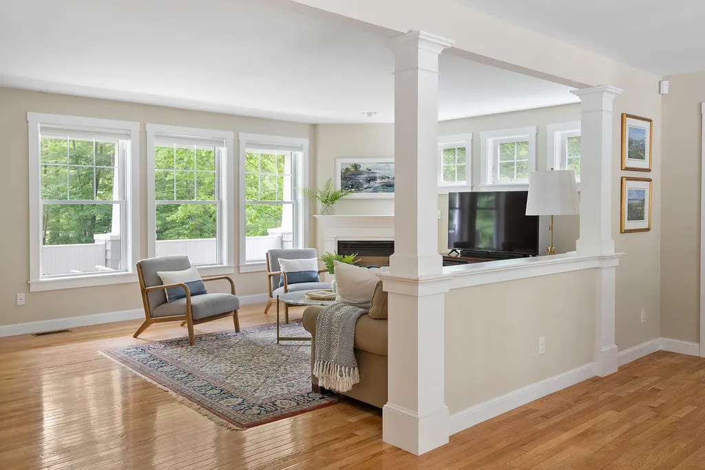 10 Devon Woods Drive Kittery ME 03904