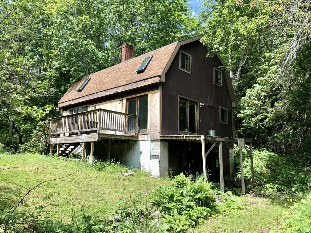 80 Garcelon Road Burnham ME 04922