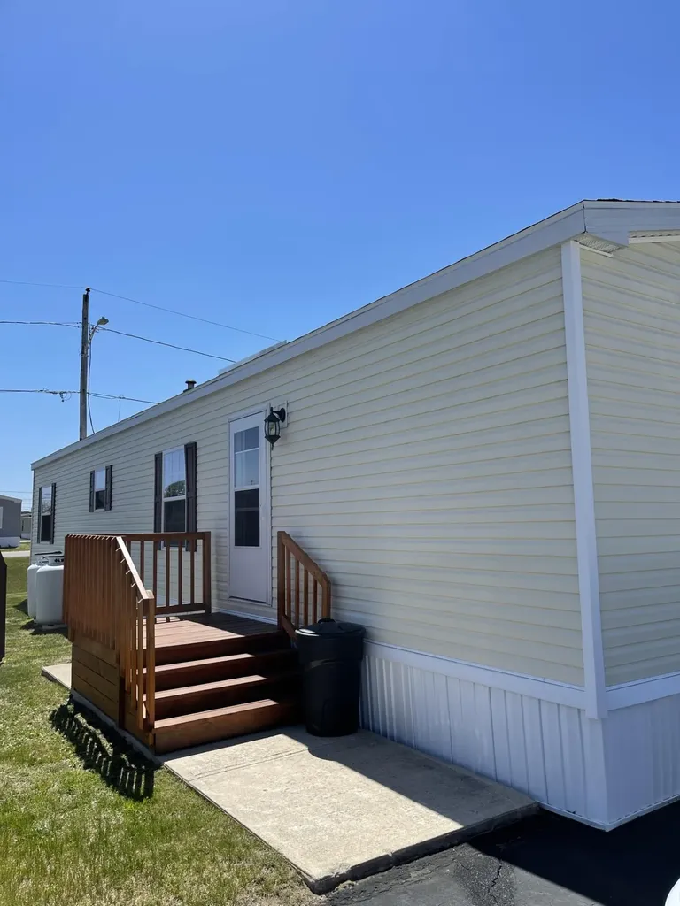 23 Scarponi Drive Brunswick ME 04011