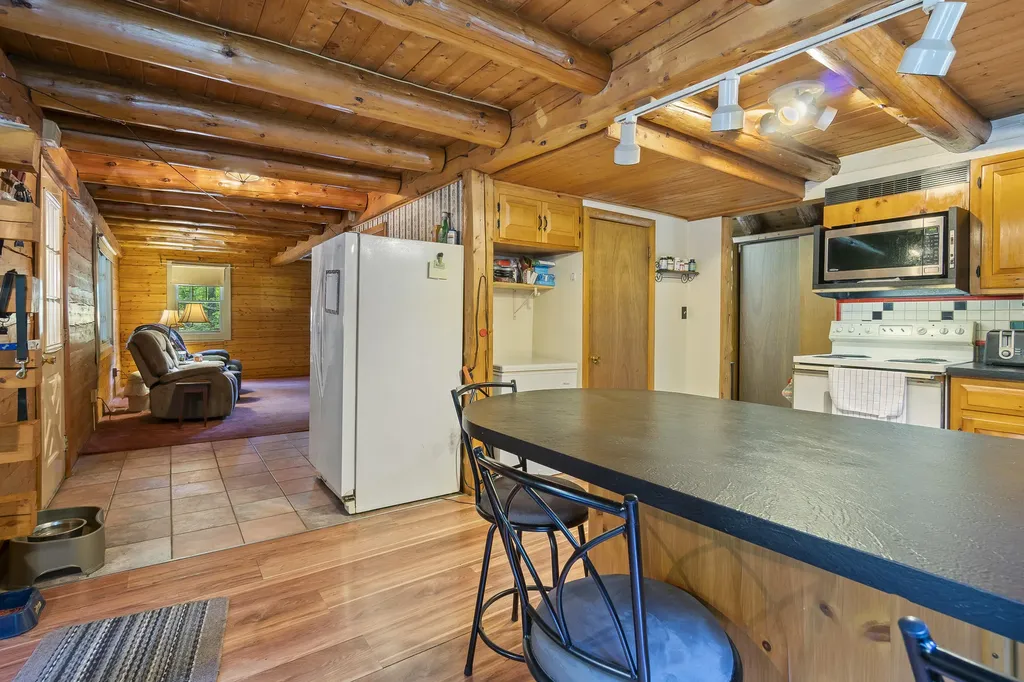 254 Eddie Kahkonen Road Norway ME 04268