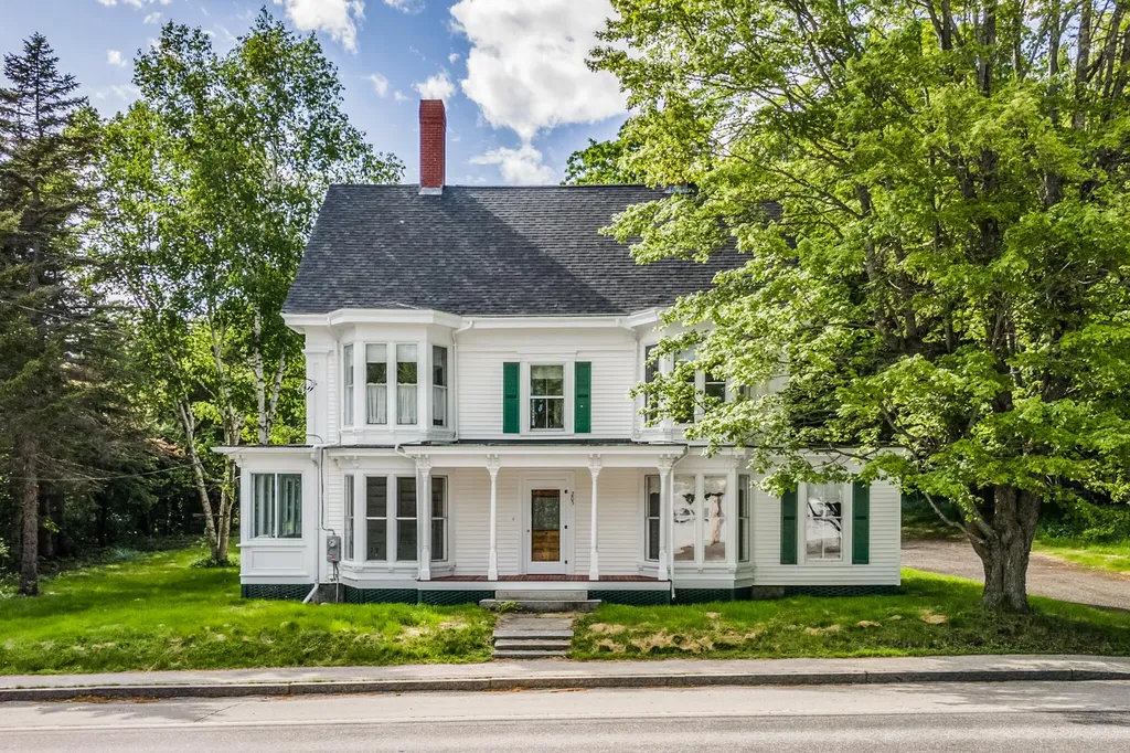 205 Main Street Winterport ME 04496