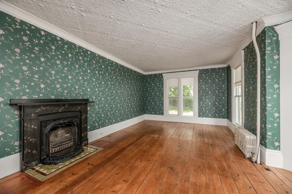 205 Main Street Winterport ME 04496