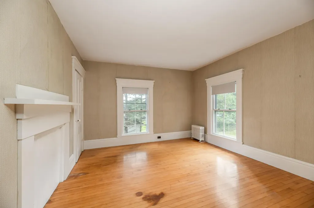 205 Main Street Winterport ME 04496