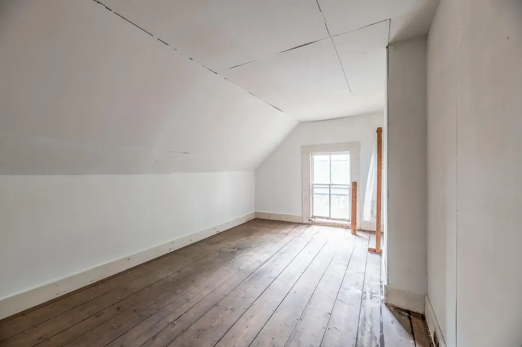 205 Main Street Winterport ME 04496