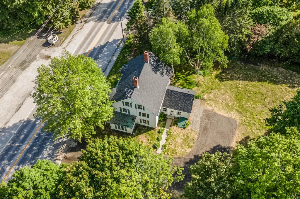 205 Main Street Winterport ME 04496
