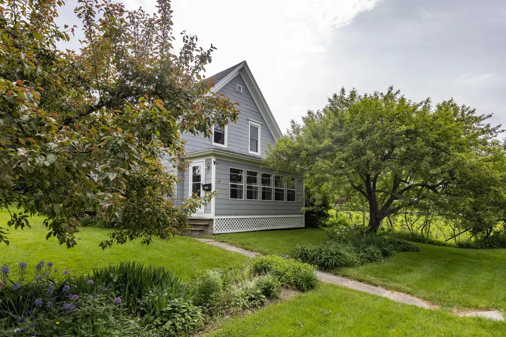 130 Washington Street Camden ME 04843