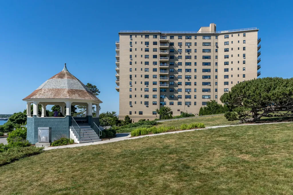 45 Eastern Promenade Portland ME 04101