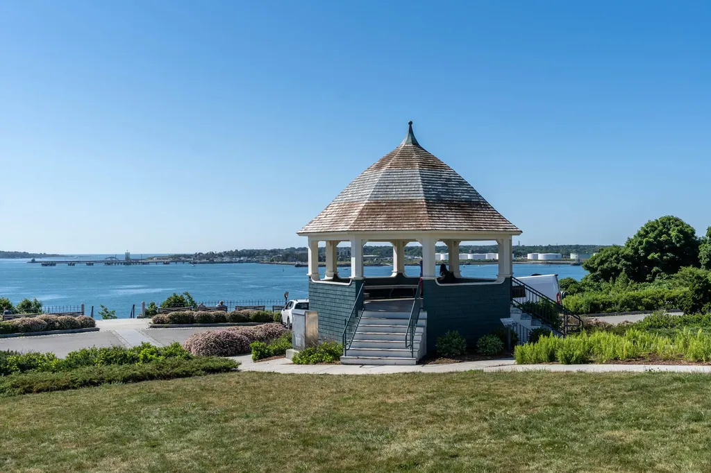 45 Eastern Promenade Portland ME 04101
