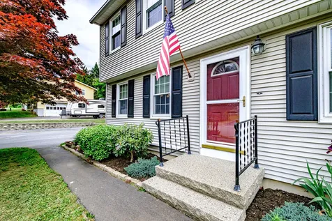 72 Primrose Lane Portland ME 04103
