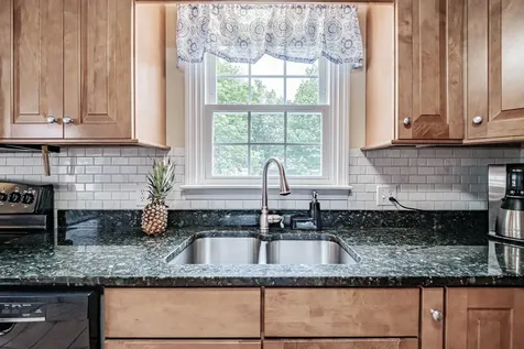 72 Primrose Lane Portland ME 04103