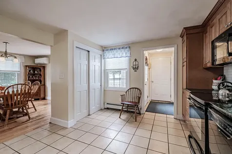 72 Primrose Lane Portland ME 04103