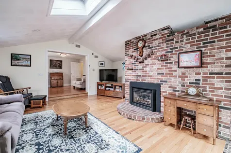 72 Primrose Lane Portland ME 04103