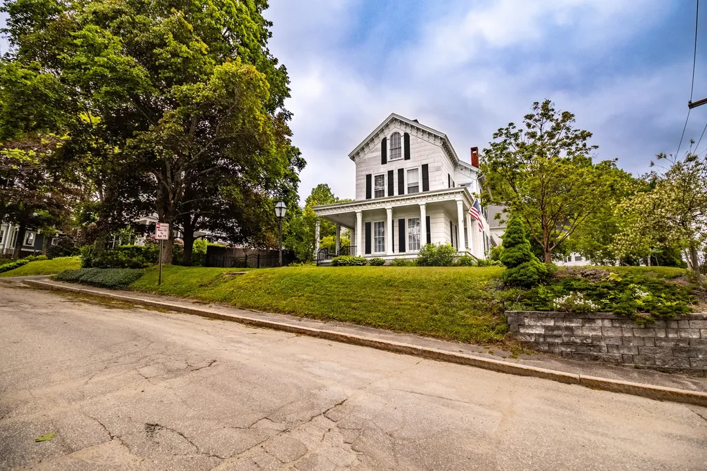 1 Prospect Street Auburn ME 04210