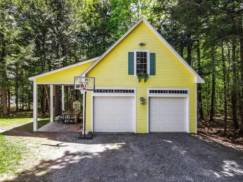 426 Point Drive Mount Vernon ME 04352