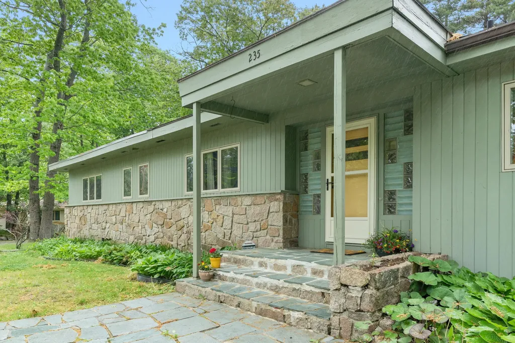 235 Harvard Street Portland ME 04103