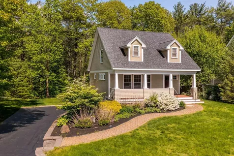 4 Devon Woods Drive Kittery ME 03904