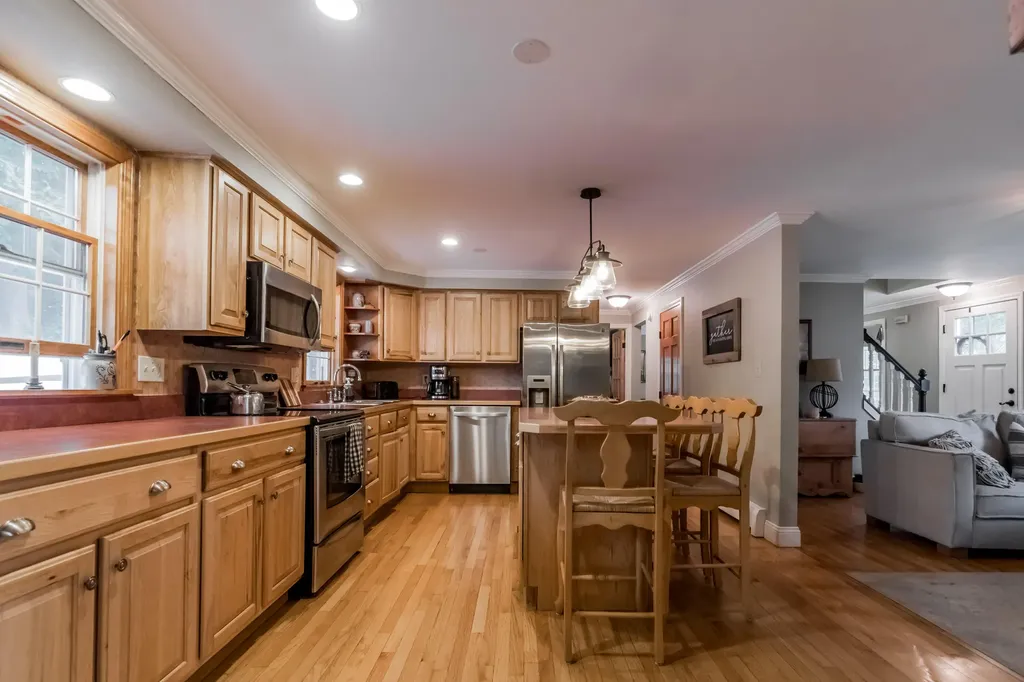 2 Alberta Drive Westbrook ME 04092