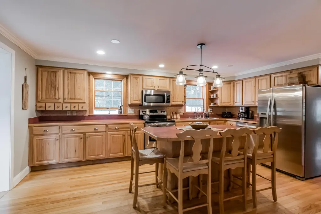 2 Alberta Drive Westbrook ME 04092