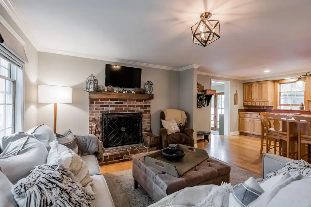 2 Alberta Drive Westbrook ME 04092