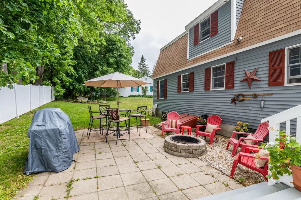2 Alberta Drive Westbrook ME 04092