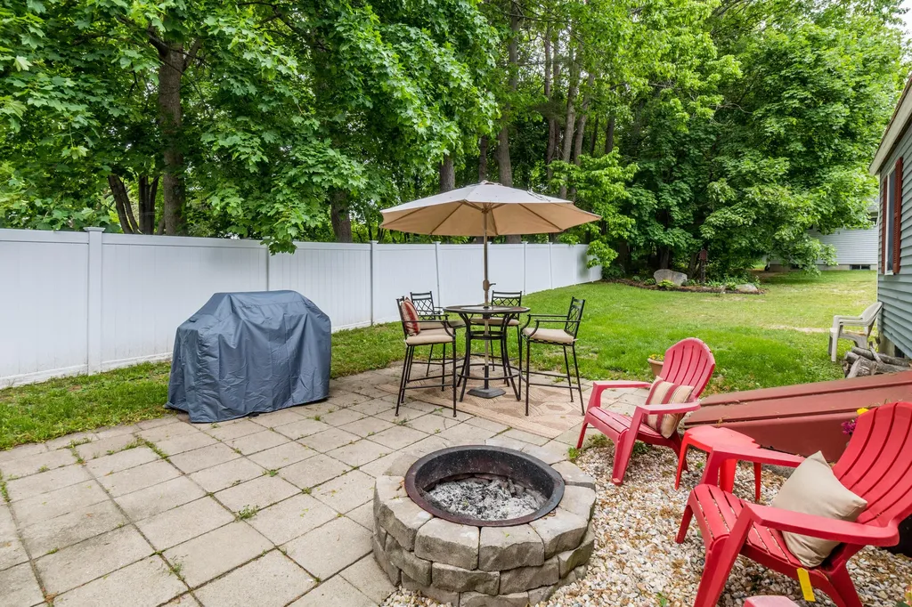 2 Alberta Drive Westbrook ME 04092