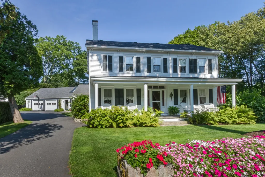 1137 Main Street Mount Desert ME 04660