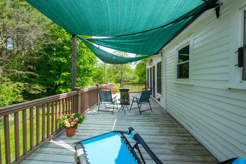 6 Sedgley Road Greene ME 04236
