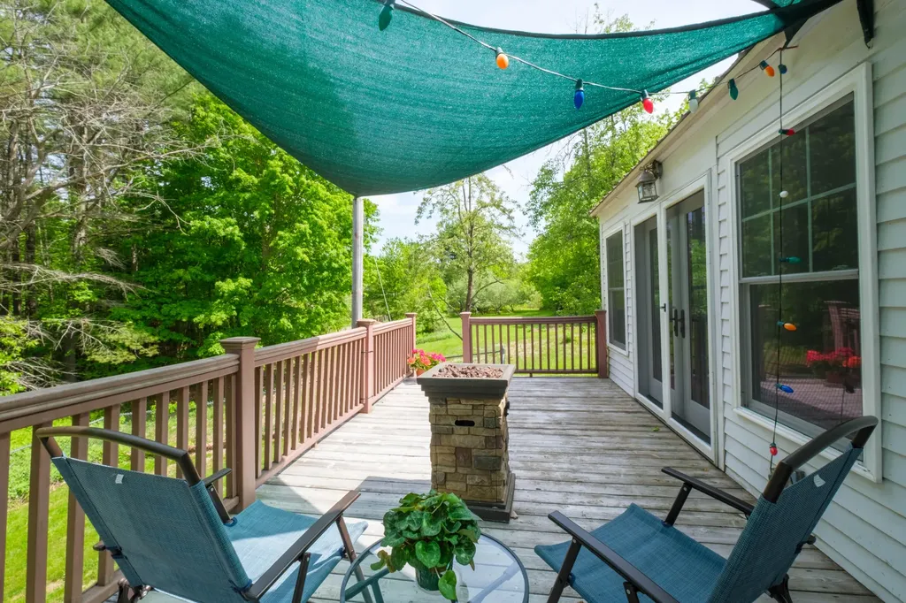 6 Sedgley Road Greene ME 04236