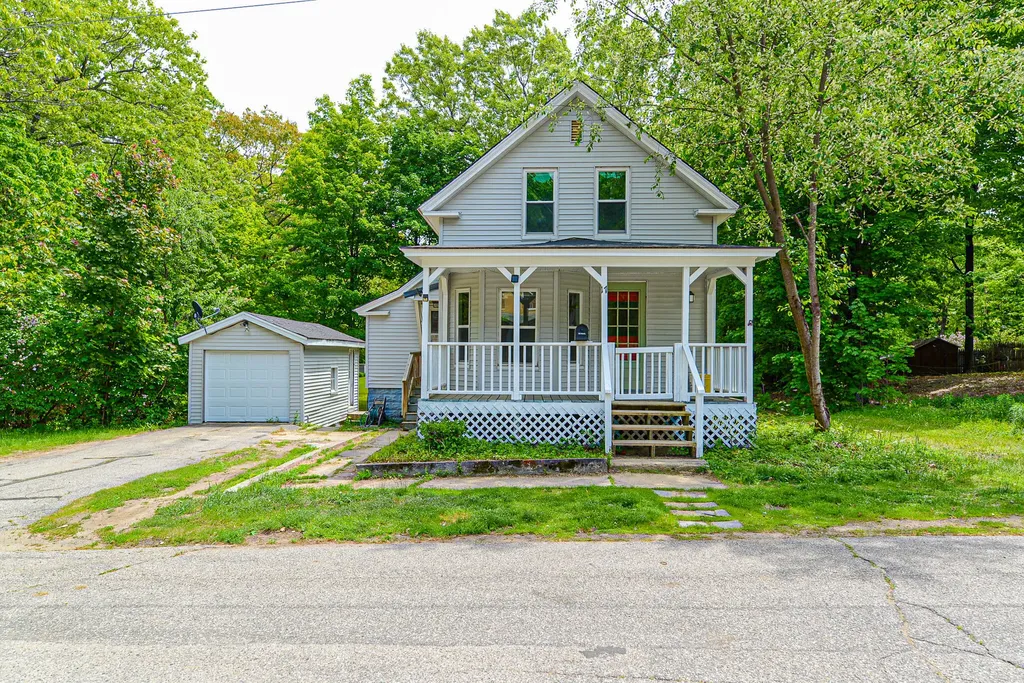 17 Grove Avenue Sanford ME 04073