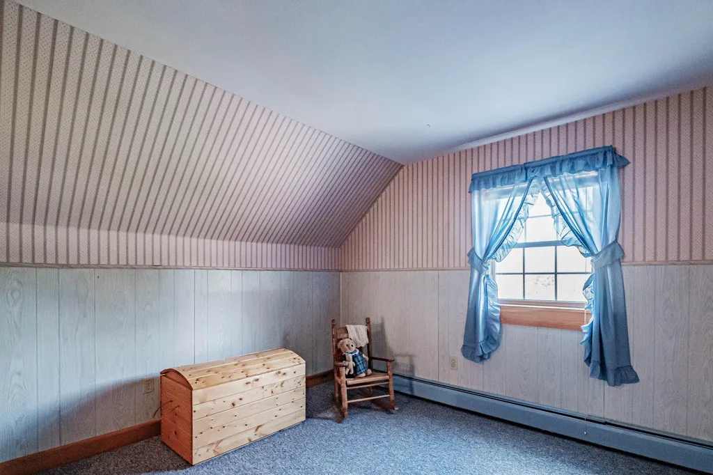 256 Sligo Road Yarmouth ME 04096