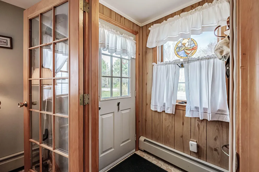 256 Sligo Road Yarmouth ME 04096