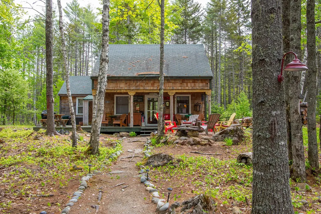 190 Whitehead Road Northport ME 04849