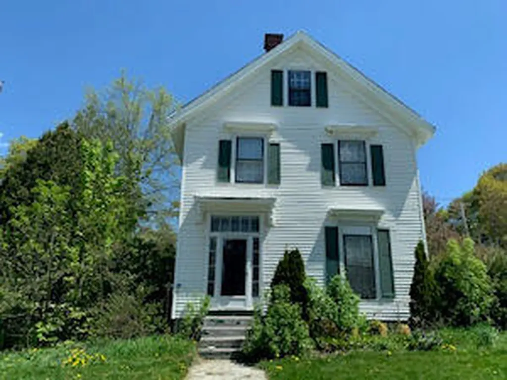 181 Broadway Bangor ME 04401