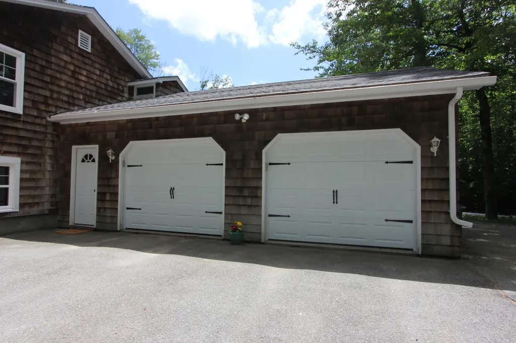 38 Wescott Circle Buxton ME 04093