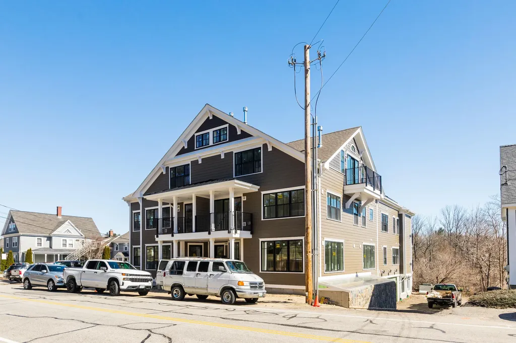 298 York Street York ME 03909