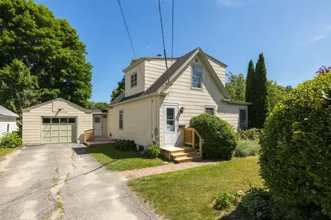 48 Marston Street Auburn ME 04210
