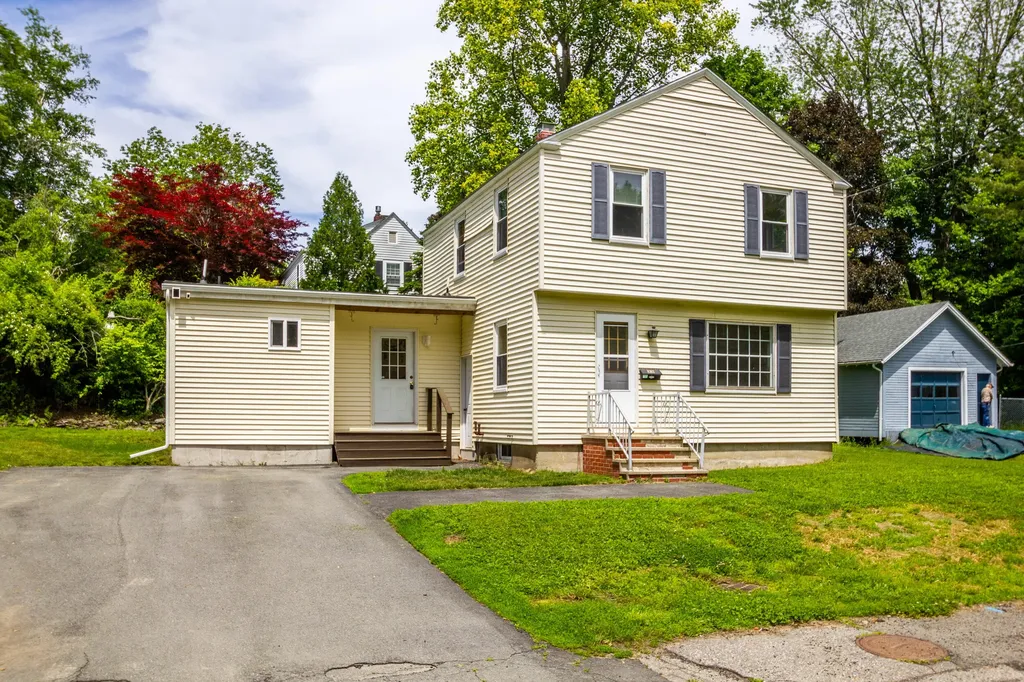 23 Glenwood Street Augusta ME 04330