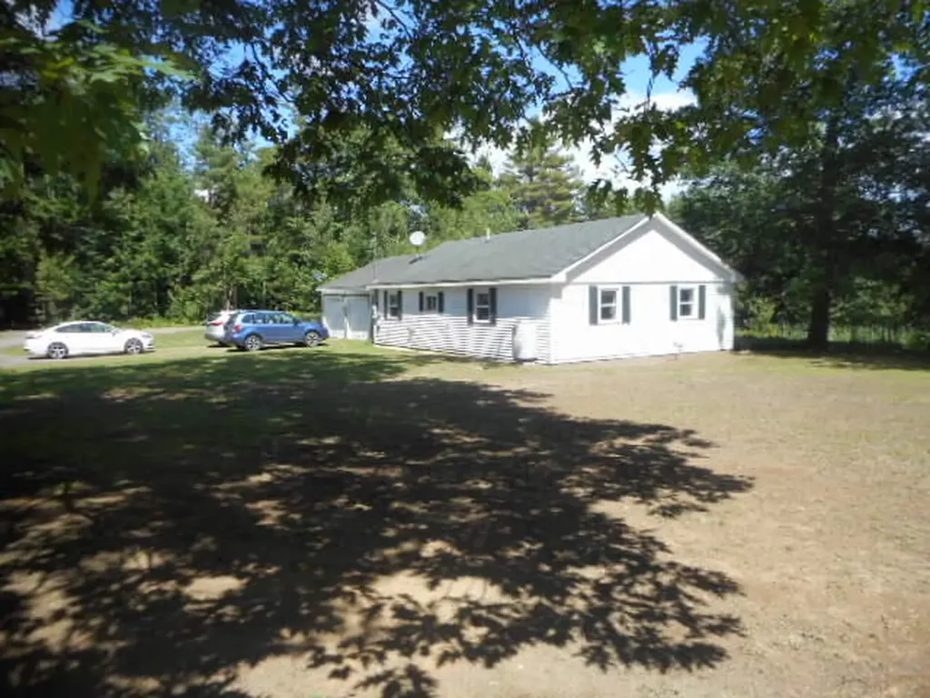 23 Pine Street Milo ME 04463