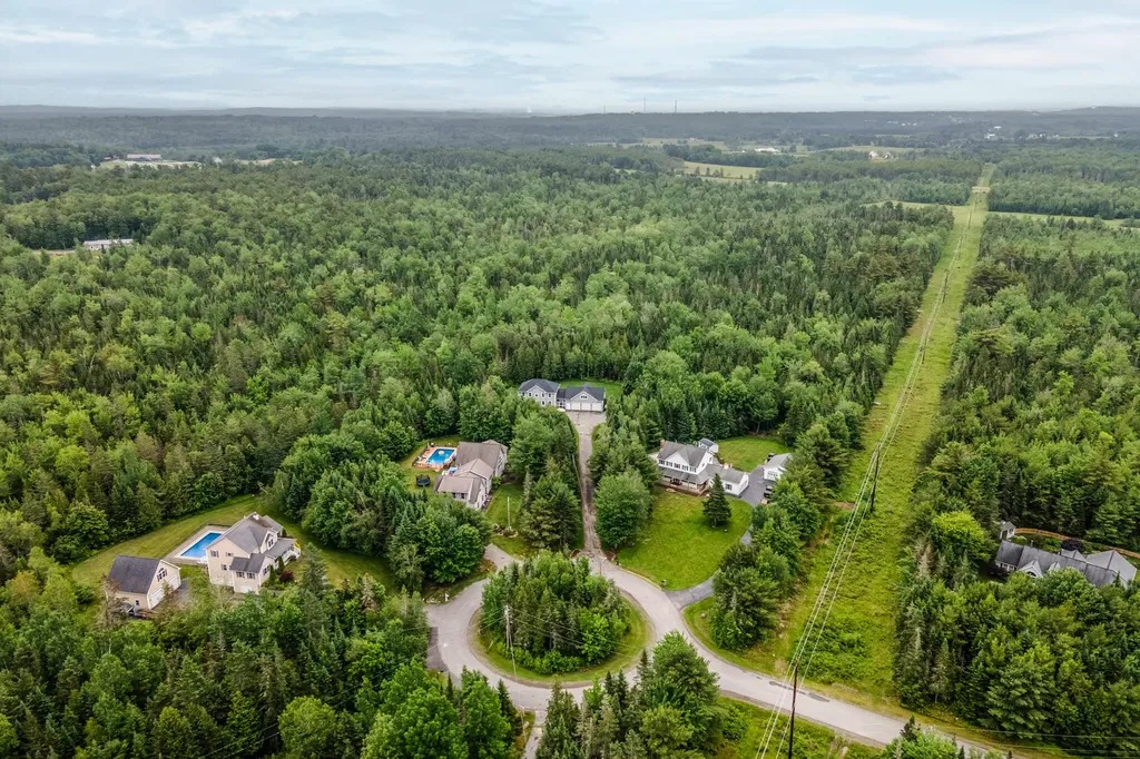 123 Jillian Way Glenburn ME 04401