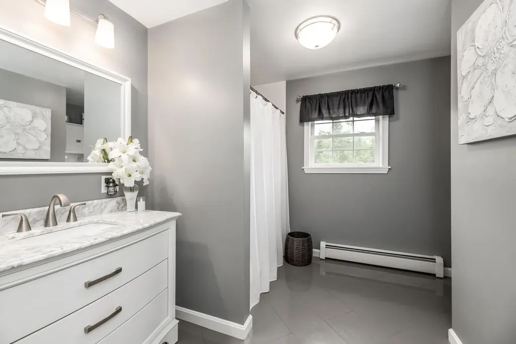 123 Jillian Way Glenburn ME 04401