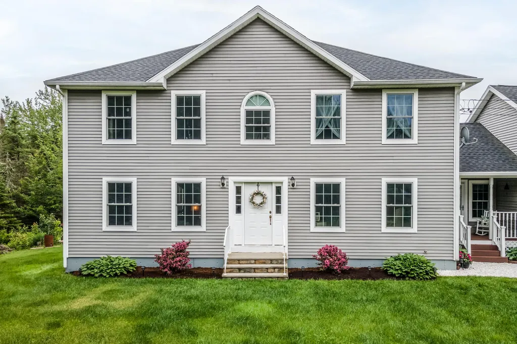 123 Jillian Way Glenburn ME 04401