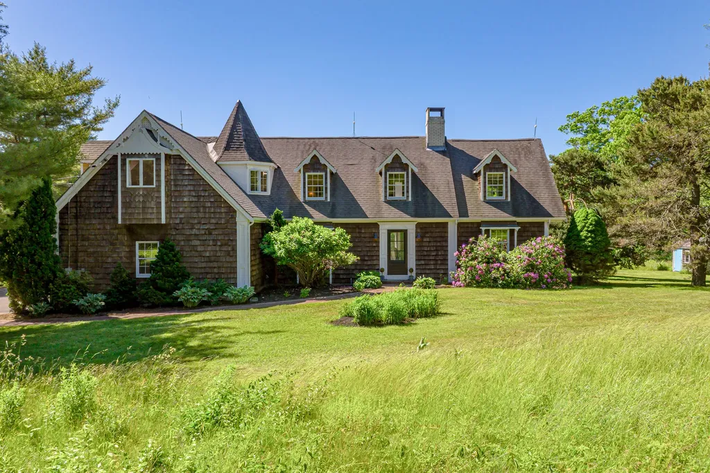 11 Belfield Road Cape Elizabeth ME 04107