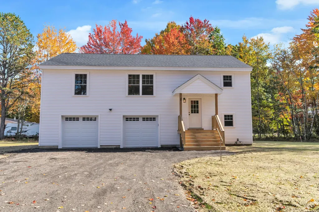 2 Peyton Way Kennebunk ME 04043